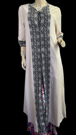 画像1: プリントポリエステルガラベーヤ☆beige ☆前開きタイプ☆フロントオープン