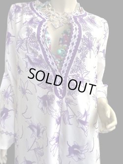 画像3: プリントポリエステルガラベーヤ☆white purple flower ☆前開きタイプ☆フロントオープン