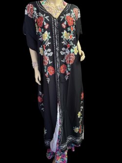 画像1: プリントポリエステルガラベーヤ☆black orange flower ☆前開きタイプ☆フロントオープン