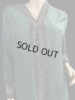 画像3: プリントポリエステルガラベーヤ☆green black rhinestone☆前開きタイプ☆フロントオープン