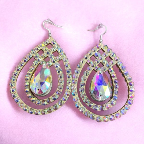 画像2: オーロラキラキララインストーンピアス12 (2)