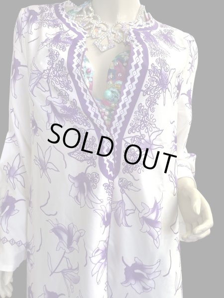 画像3: プリントポリエステルガラベーヤ☆white purple flower ☆前開きタイプ☆フロントオープン (3)