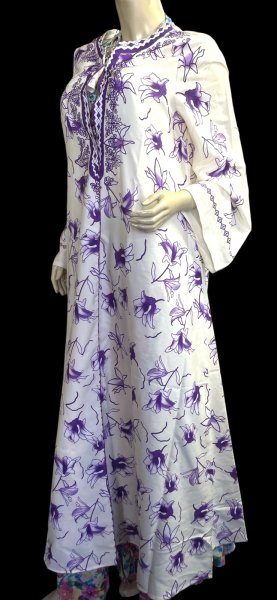 画像2: プリントポリエステルガラベーヤ☆white purple flower ☆前開きタイプ☆フロントオープン (2)