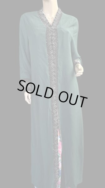 画像1: プリントポリエステルガラベーヤ☆green black rhinestone☆前開きタイプ☆フロントオープン (1)