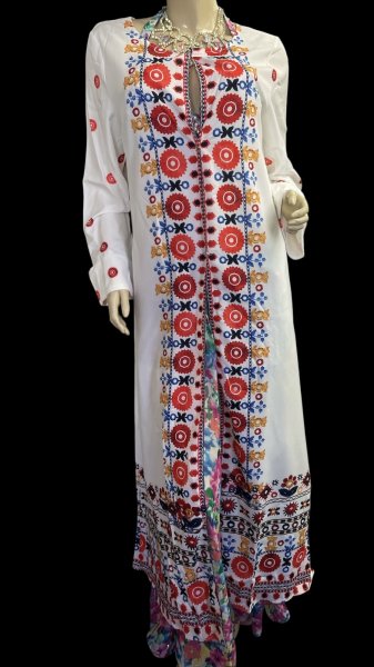 画像1: プリントポリエステルガラベーヤ☆White orange flower☆前開きタイプ☆フロントオープン (1)